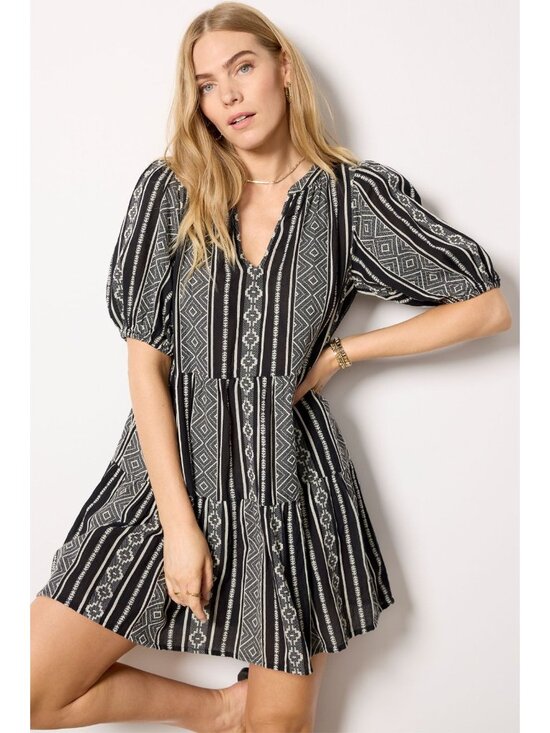 Velvet Dresses & Skirts - Velvet NWT Monique Black & Cream Dress in Small